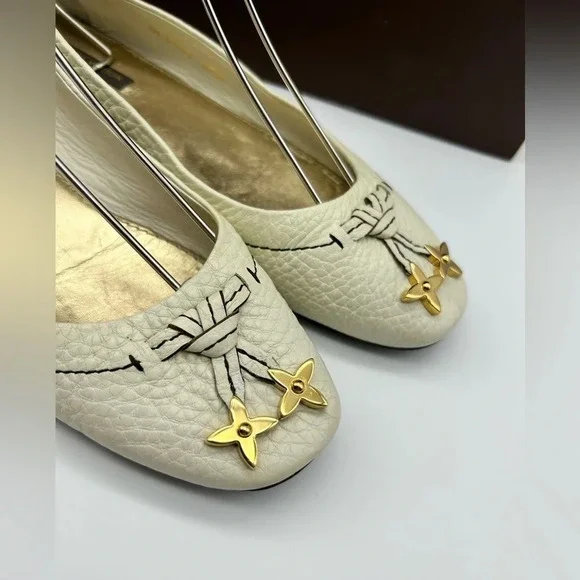 Louis Vuitton LV Logo Ballet Flats Shoes Womens Size 37.5 Beige White - Picture 3 of 16